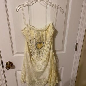 XL Yellow Lace Corset Dress with Heart Detail